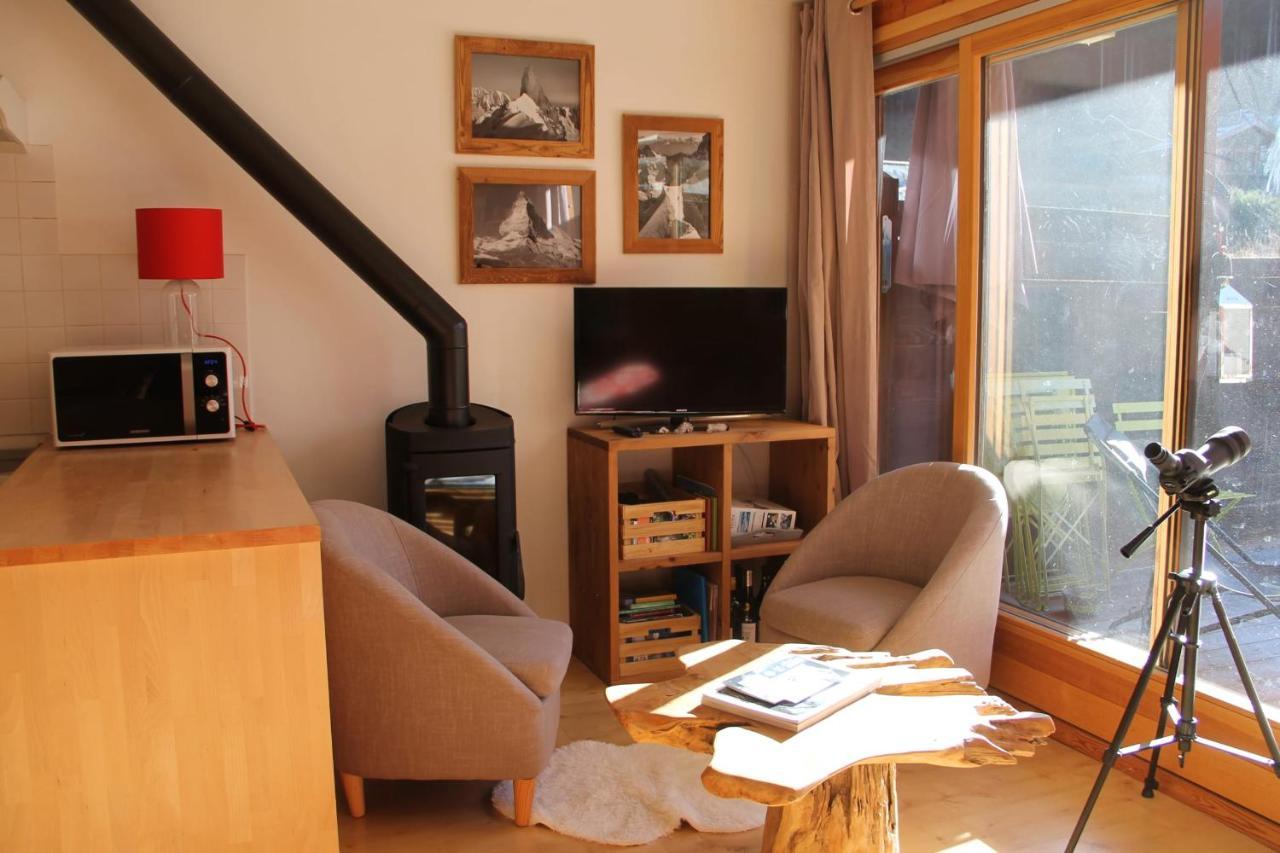 Comfortable Apartment With Terrace In Chamonix Exterior photo